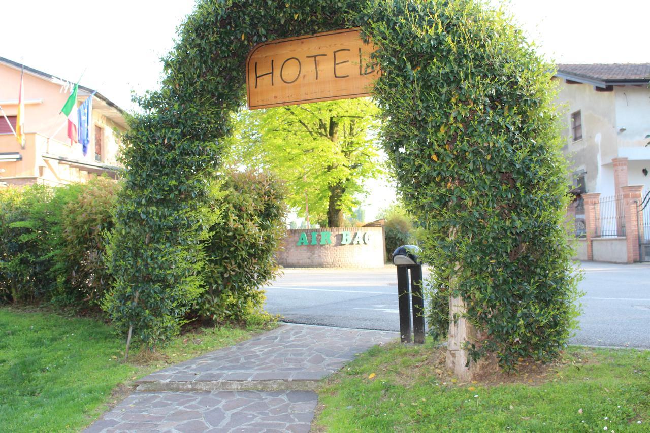 Hotel Air Bag Lodi Exterior photo